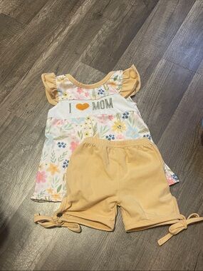 Girls I love Mom outfit 12-18 month floral